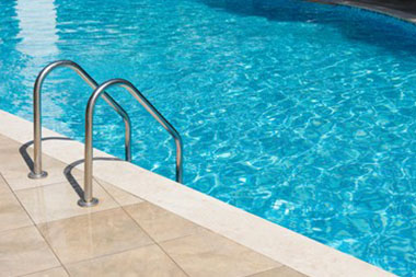 McCormick Ranch pool maintenance services in AZ near 85250